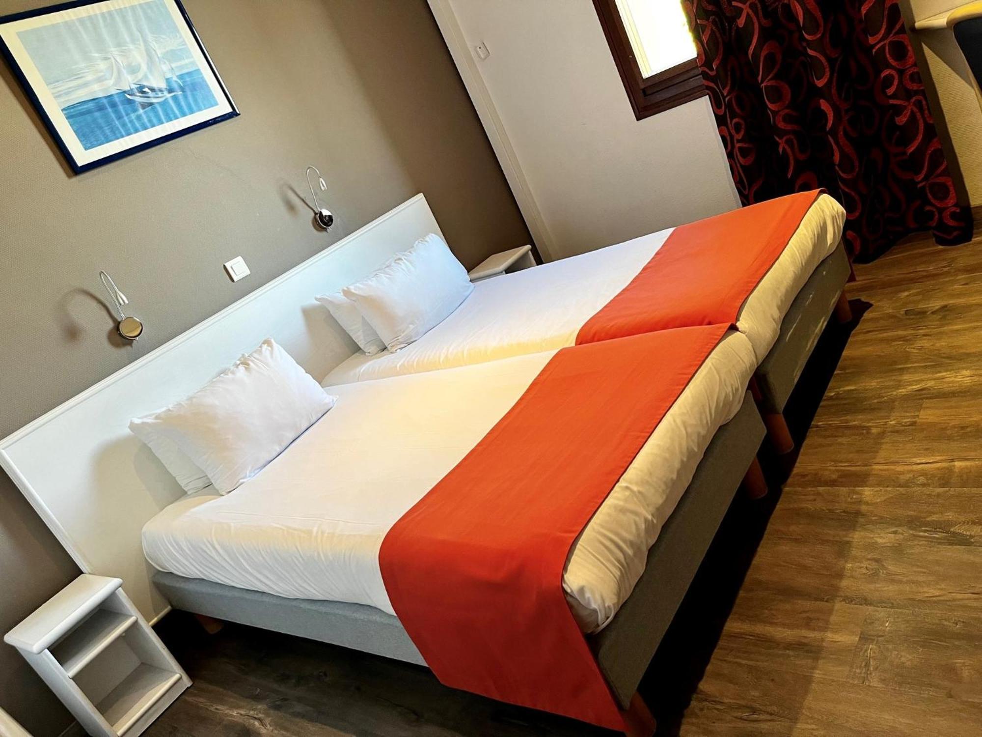 Cit'Hotel Le Louvre Orange מראה חיצוני תמונה