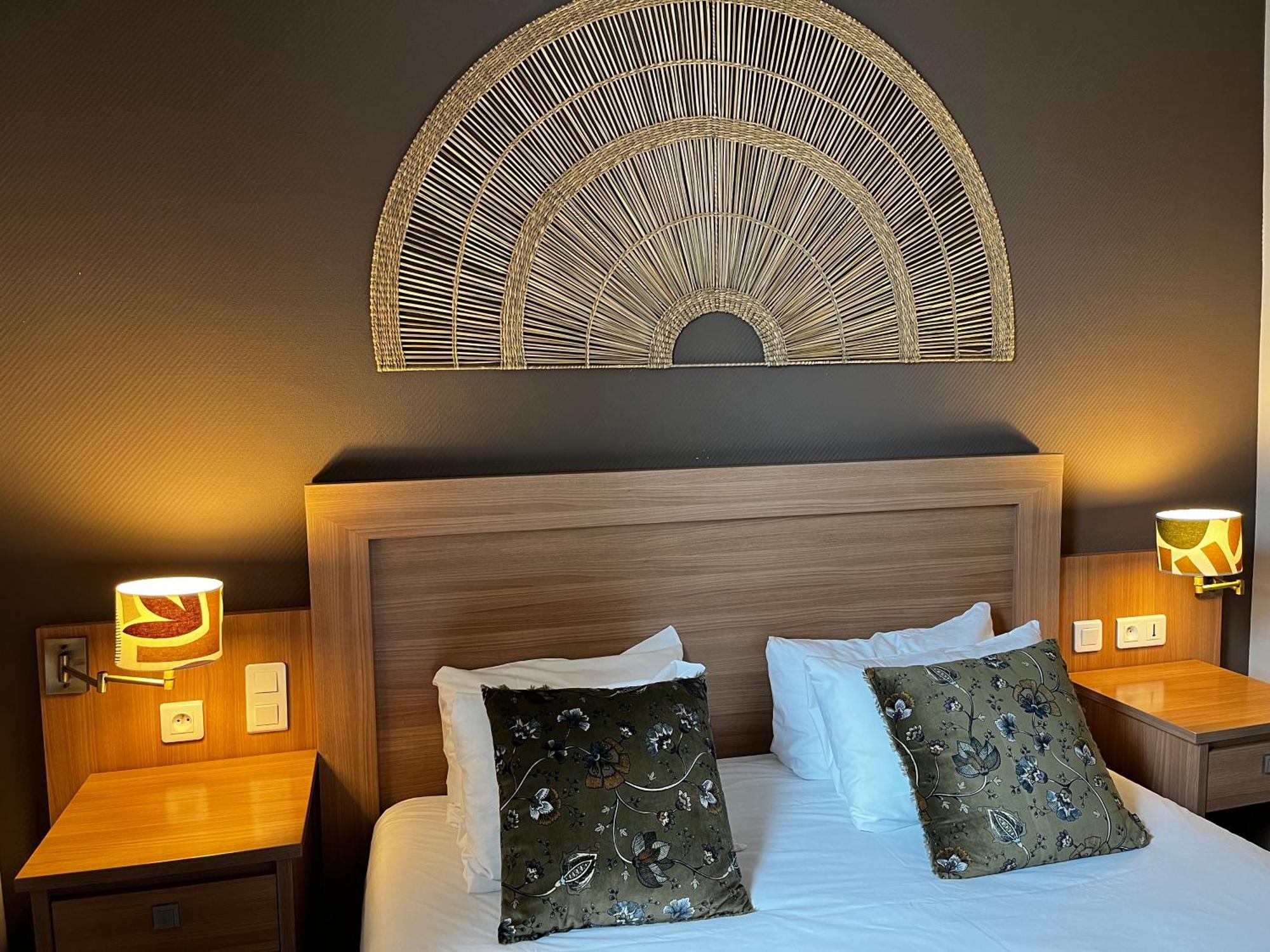 Cit'Hotel Le Louvre Orange מראה חיצוני תמונה